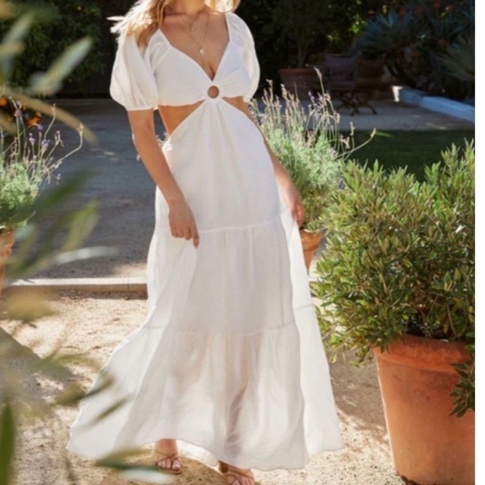 Vici ACOA Cartagena Cutout Tiered Maxi Dress size M floral cottage women's